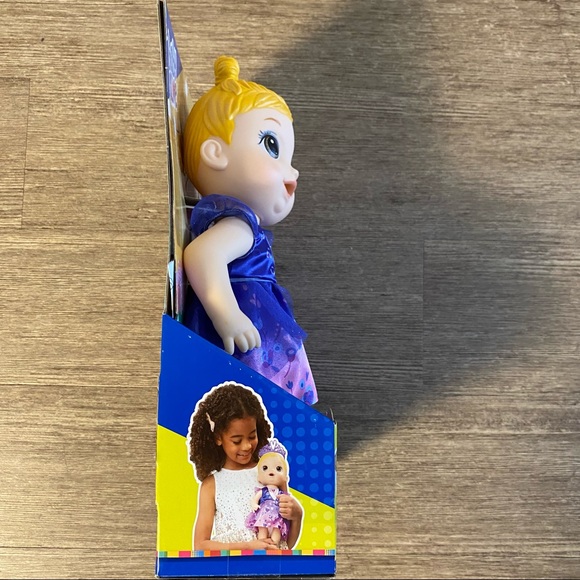 Baby Alive Tea n Sparkles Doll Color Changing Tea Set Blonde Hair - Picture 2 of 4